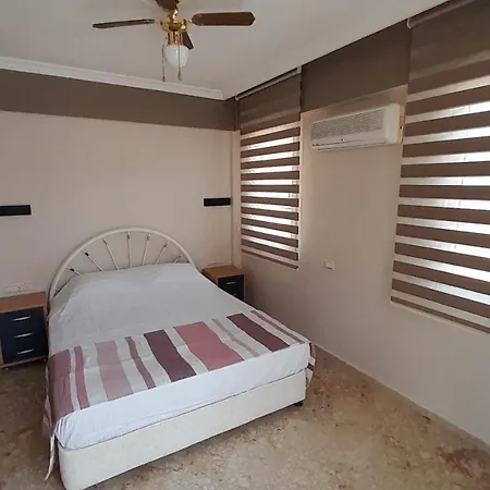 Spacious 3-Bed Apartment In Calis Beach Apartment