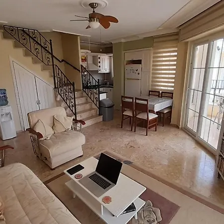 Spacious 3-Bed Apartment In Calis Beach Apartment